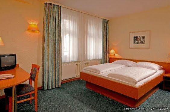 Отель Martas Allegra 3*